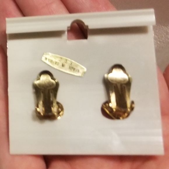 Cute vtg black & white heart jewelry set - Picture 3 of 4